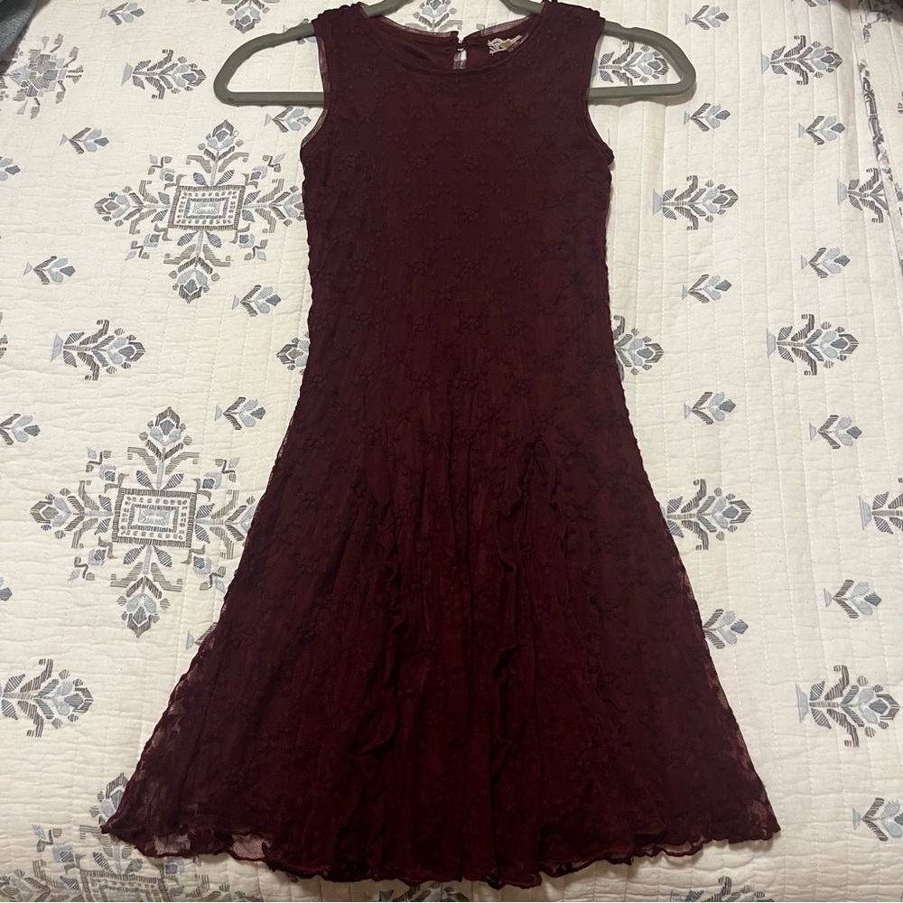 btween Burgundy Lace Dress